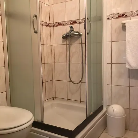 Nada Hvar