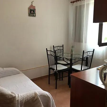 Nada Hvar